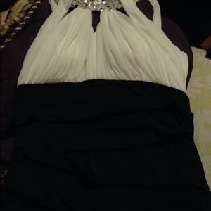 Party/homecoming dress